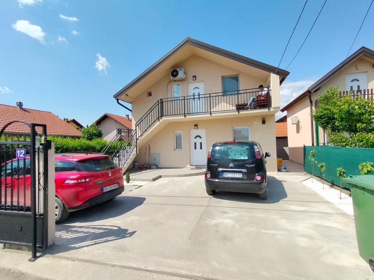 A1 - Airport Belgrade Apartment Bagian luar foto