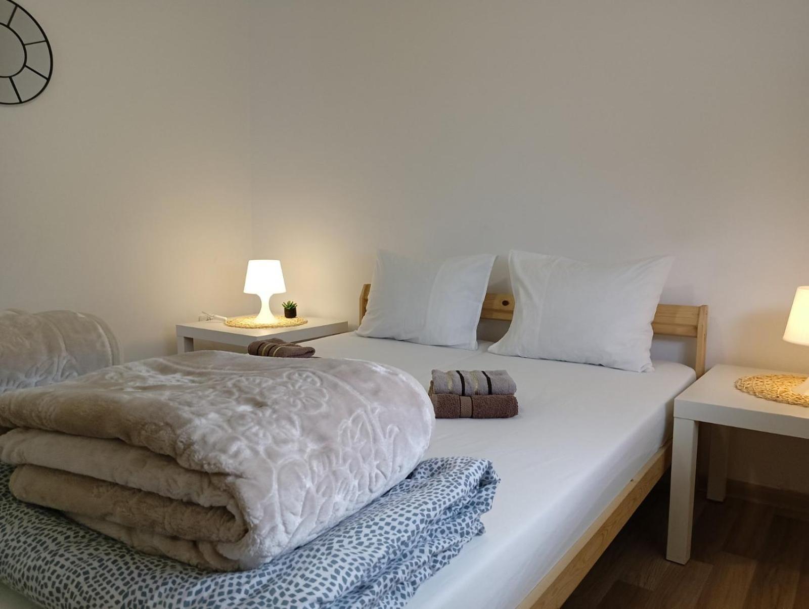 A1 - Airport Belgrade Apartment Bagian luar foto