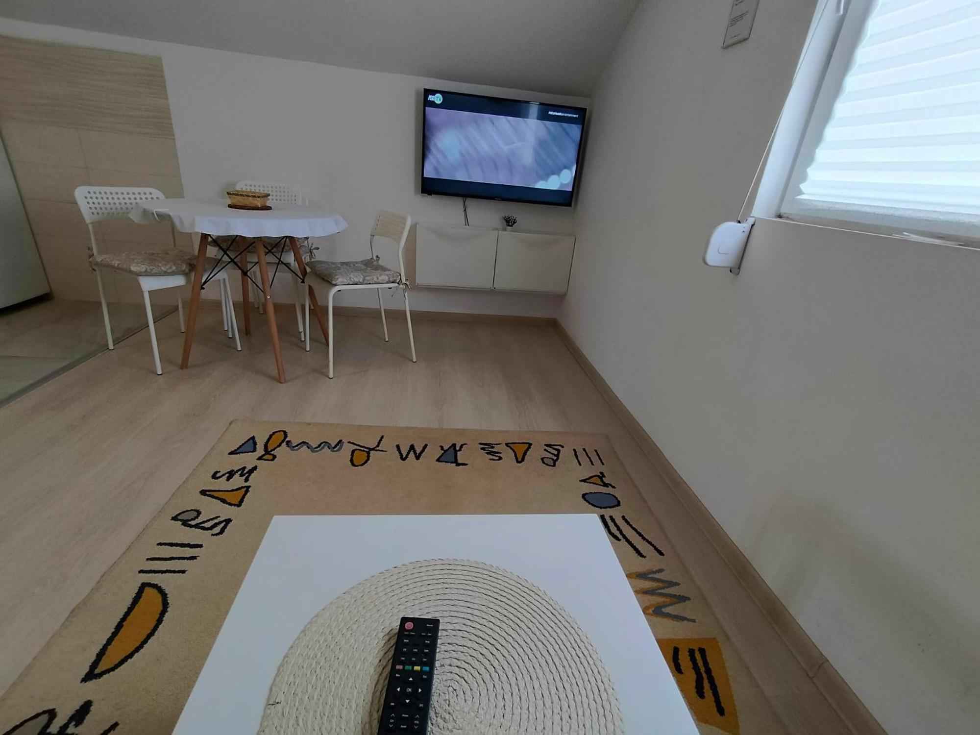 A1 - Airport Belgrade Apartment Bagian luar foto