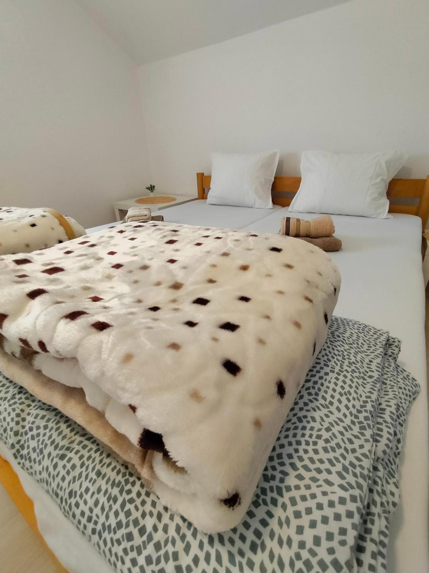 A1 - Airport Belgrade Apartment Bagian luar foto