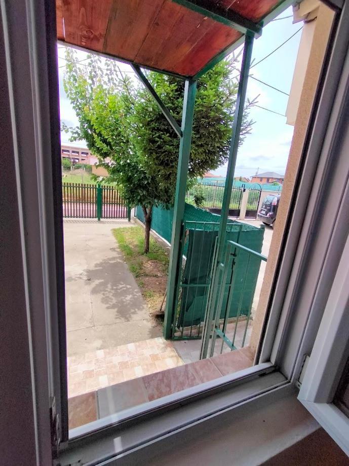 A1 - Airport Belgrade Apartment Ruang foto