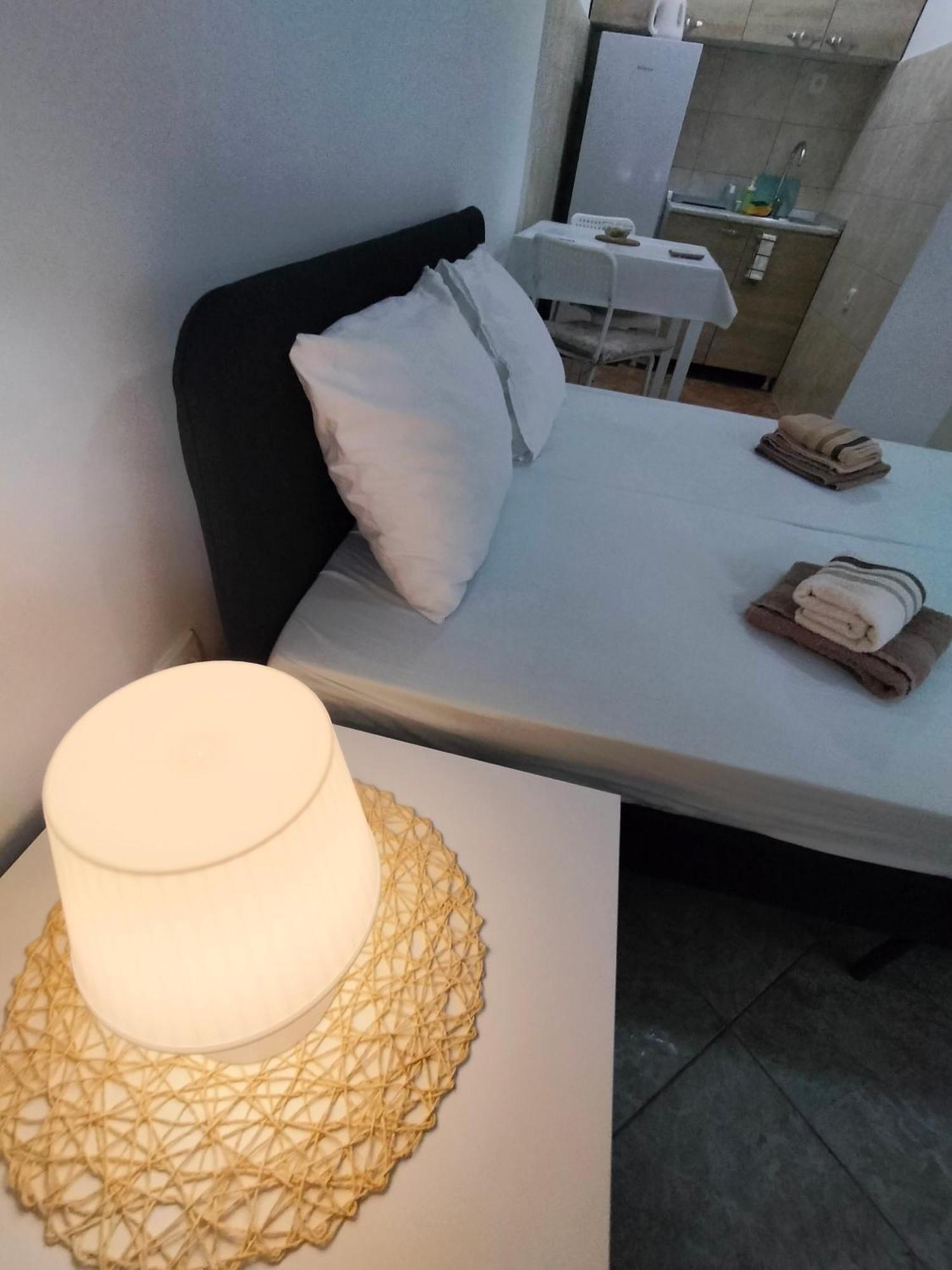 A1 - Airport Belgrade Apartment Ruang foto